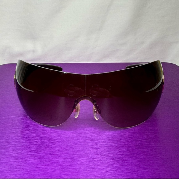 ❤️‍🔥Chanel Women’s sunglasses. Brown and Gold. Made in Italy. Light wear - Picture 7 of 8